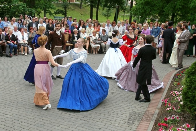 Полонез, полька и вальс – «Бал у Элизы Ожешко» пройдет в «Швейцарской долине»