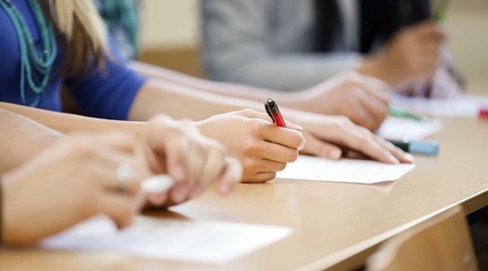 Выпускные экзамены начинаются в белорусских школах