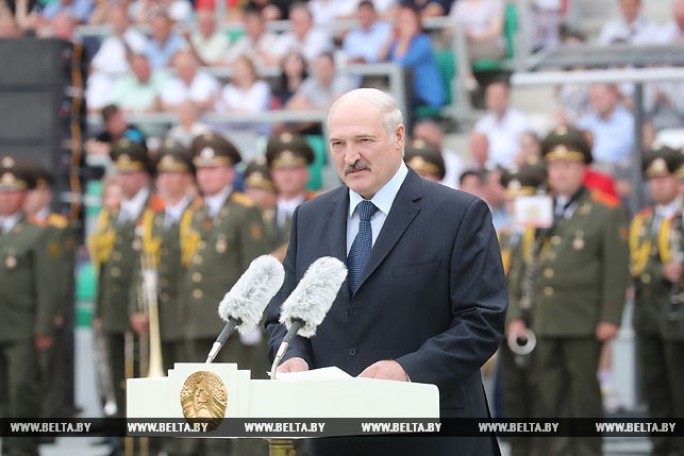 Александр Лукашенко: стадион 'Динамо' станет родным домом для любителей активного отдыха