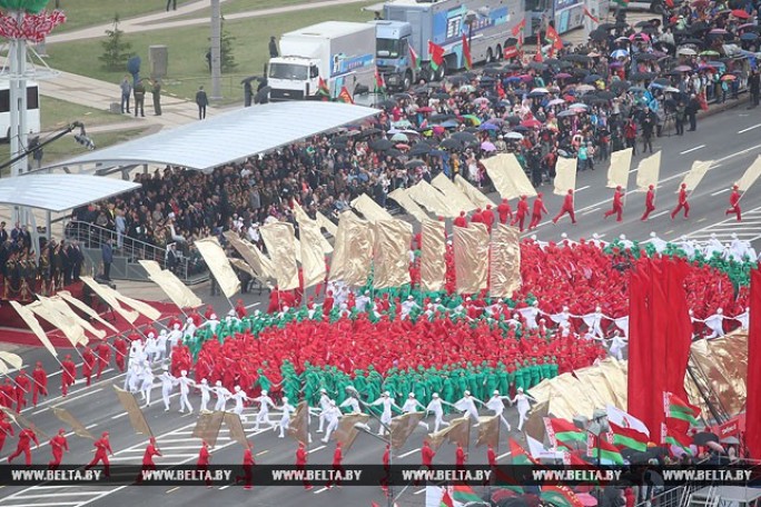 Массовое театрализованное представление 'Мой родны кут' в честь Дня Независимости в Минске