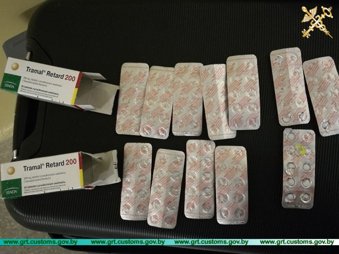 Более 100 таблеток с психотропами пытался переместить через границу гражданин Польши