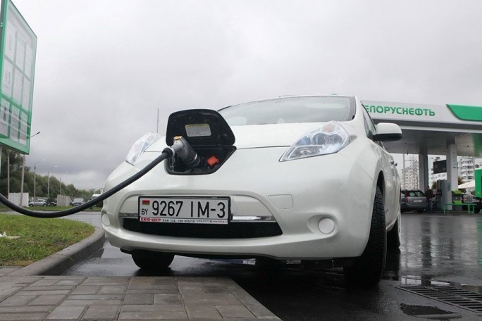 Президент подписал Указ о мерах по стимулированию использования в Беларуси электромобилей