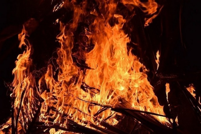 Жительница Дятловского района пострадала при сжигании мусора