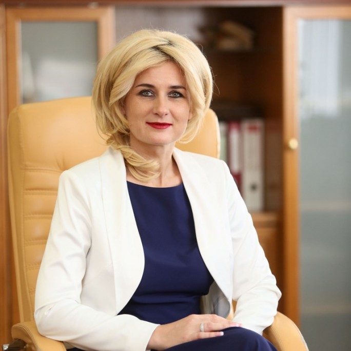 Субботнюю прямую линию с жителями области провела заместитель председателя облисполкома Елена Бубенчик