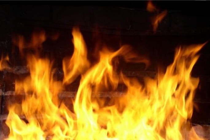 Два человека погибли при пожаре в Мостовском районе