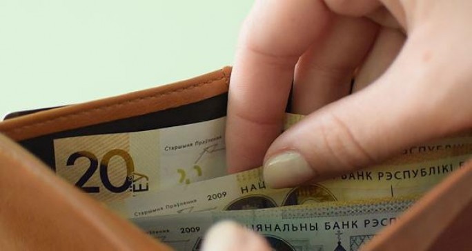 В Беларуси готовятся меры по повышению зарплат у низкооплачиваемых категорий