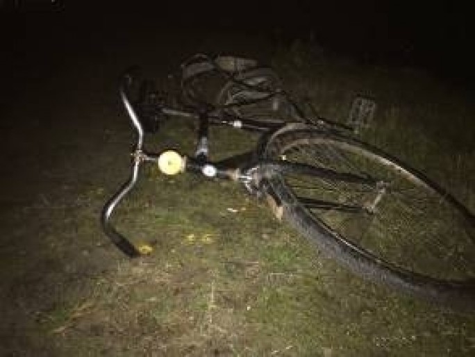 Под Сморгонью автомобиль наехал на велосипедиста: мужчину госпитализировали