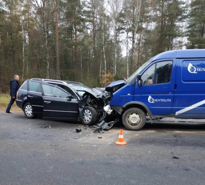 В Ошмянском районе расследуется двойное ДТП со смертельным исходом