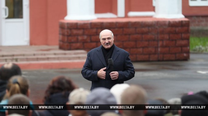 Лукашенко: лучше десятки лет переговоров, чем один день войны