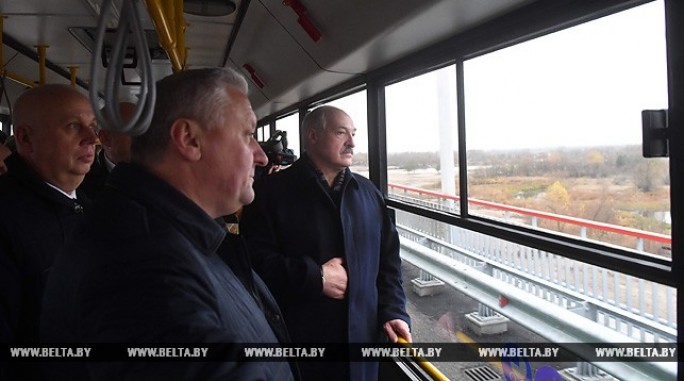 Лукашенко поручил в следующем году выработать четкий план реконструкции мостов в стране