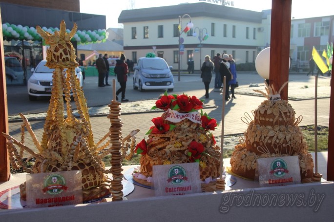 За лучший каравай гости «Дажынак-2018» голосовали сушками