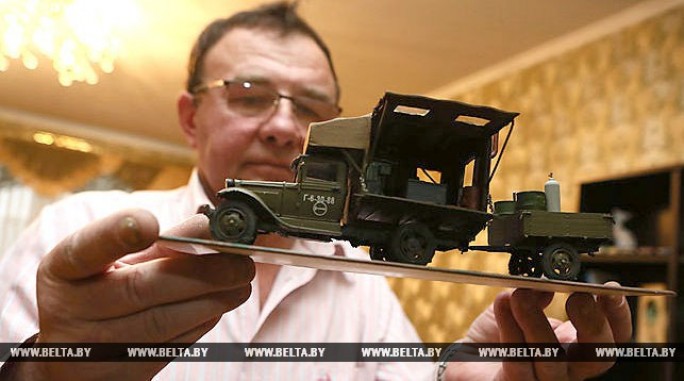 Коллекционер из Гродно собрал 375 масштабных моделей техники времен Второй мировой войны