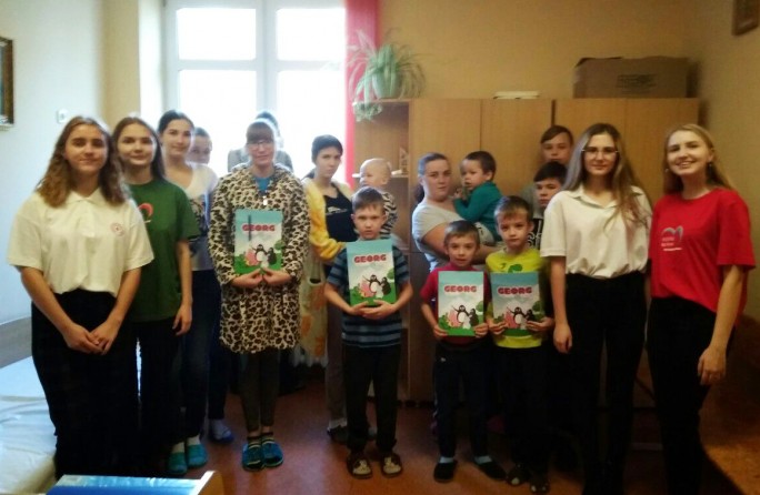 Волонтёры Мостовской районной организации Красного Креста посетили детское отделение Мостовской ЦРБ
