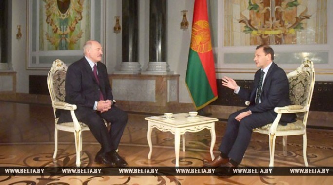 От цифровизации до глобальной политики - Лукашенко дал интервью телеканалу 'Россия 24'