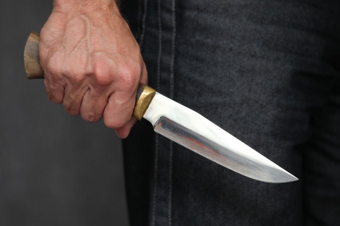 Пенсионер угрожал соседу ножом в Лиде, а в Березовке подросток тоже задержан за угрозы холодным оружием