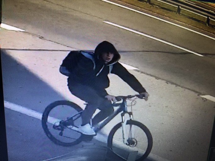 Милиция разыскивает мужчину, укравшего велосипед, чтобы уехать в Брест