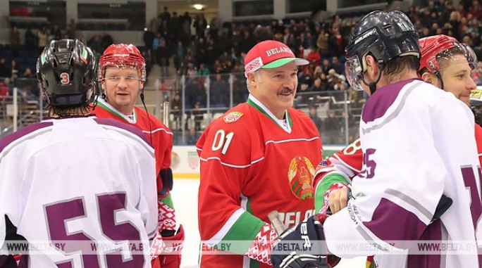 Первый матч Рождественского турнира хоккейная команда Президента Беларуси сыграет со сборной IIHF
