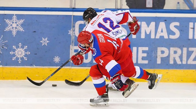 Хоккеисты России вышли в полуфинал Рождественского турнира