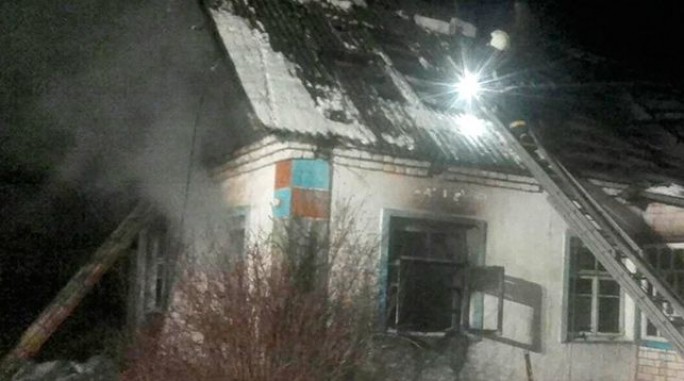 Кот в Щучинском районе предупредил хозяина о пожаре