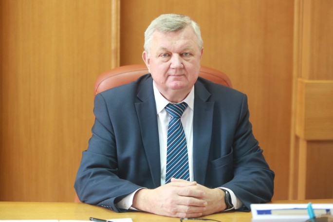 Иван Жук: «Экстренных обращений, требующих незамедлительного реагирования, на прямую линию не поступило». В облисполкоме прошла субботняя телефонная линия