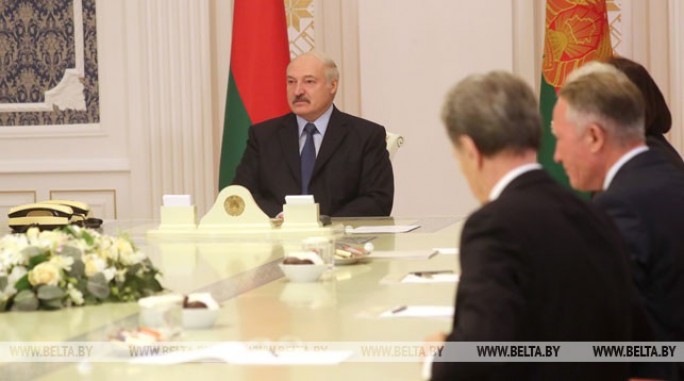 Александр Лукашенко не видит оснований менять внешнеполитический курс Беларуси