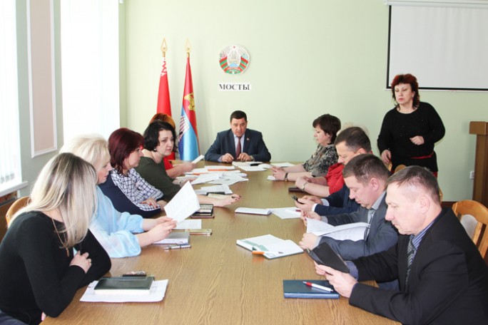 Мостовская комиссия по координации работы по содействию занятости населения провела очередное заседание