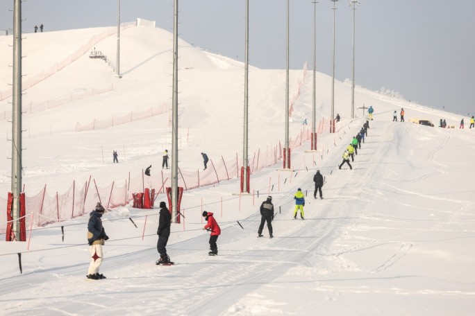 Самый экстремальный склон «Олимпа». В парке активного отдыха работает спортивная горнолыжная трасса