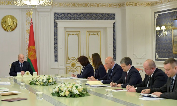 Информационная безопасность Беларуси и работа крупнейших СМИ обсуждены на совещании у Александра Лукашенко