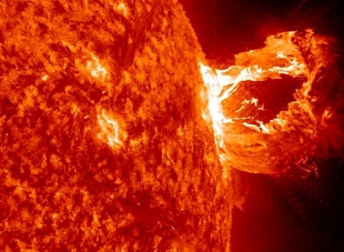 Ученые ожидают новую магнитную бурю на Солнце 20 февраля