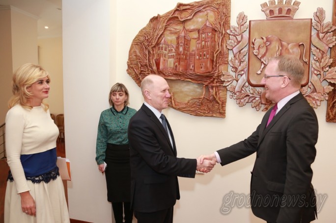 Об укреплении сотрудничества шла речь на встрече председателя облисполкома с Послом Чехии