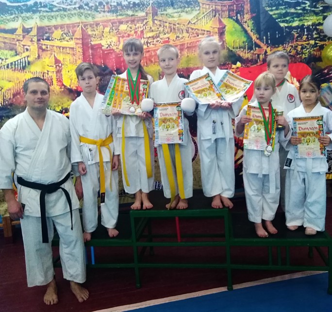 Мостовские каратисты приняли участие в турнире по шотокан каратэ-до «Кубок защитников Отечества»