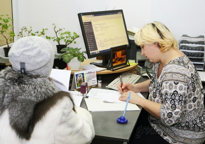 Медсестра, повар, воспитатель. Какую работу предлагают гродненцам наниматели?