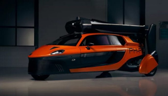 Посмотрите, как выглядит первый серийный летающий автомобиль