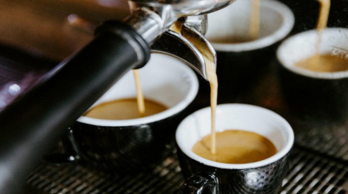 Ученые: кофе повышает риск заболевания раком легких