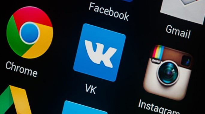 'ВКонтакте' появилась темная тема