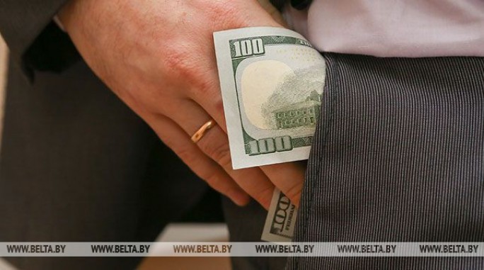 Руководителей Гродненского облпотребобщества и филиала 'Белкоопстрах' задержали за взятки