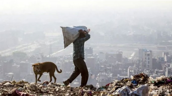 Крупнейшая мусорная свалка в Индии в 2020 году станет выше Тадж-Махала