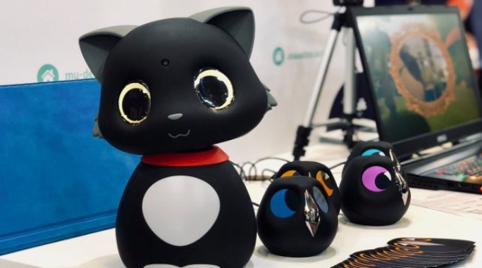 Кота-робота показали в Китае