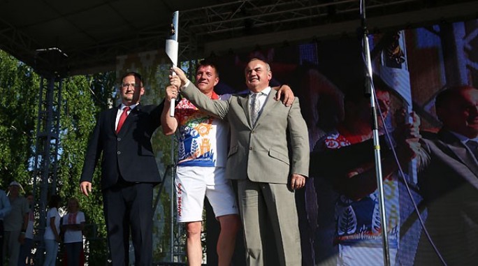 Солигорск принял эстафету 'Пламя мира' II Европейских игр