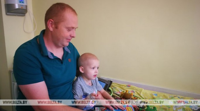 Белорусские детские кардиохирурги провели сложнейшую операцию на сердце трехлетнему ребенку