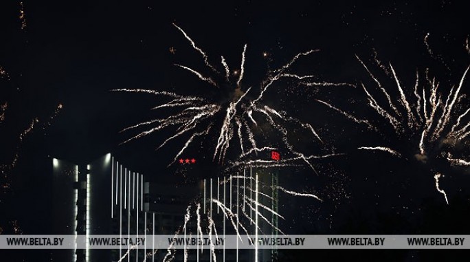 В Минске дали праздничный салют в честь Дня Hезависимости
