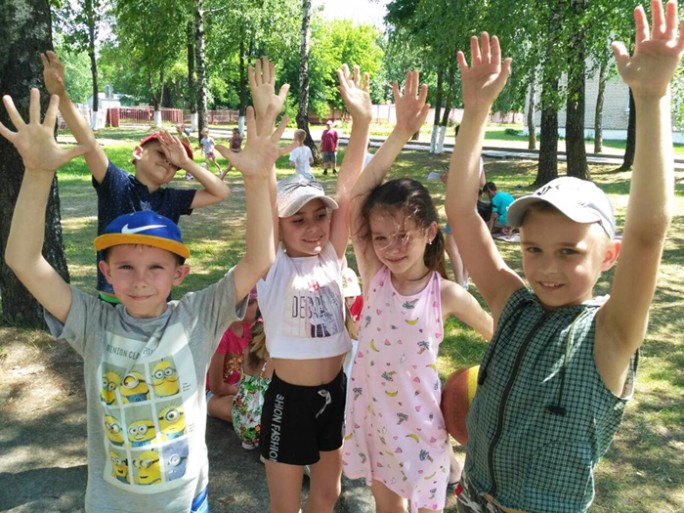 Мостовский районный центр творчества детей и молодёжи приглашает мальчишек и девчонок
