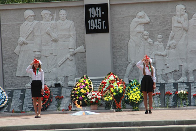 Поздравление с Днём освобождения Мостовщины от немецко-фашистских захватчиков из России