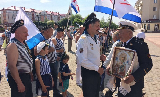 Фотофакт. Парад военных моряков состоялся в Гродно