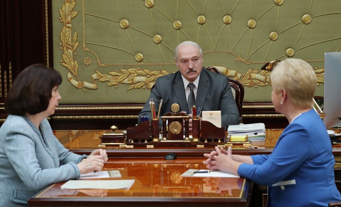 'Все будет по закону и Конституции' - Александр Лукашенко обсудил с Лидией Ермошиной организацию парламентских выборов