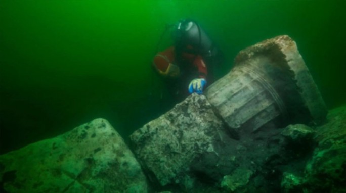 На дне Нила нашли подводный храм