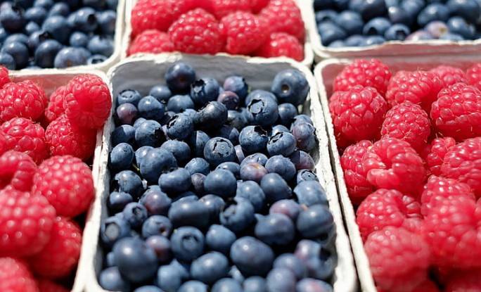 Диетологи назвали топ-3 летних ягод для похудения