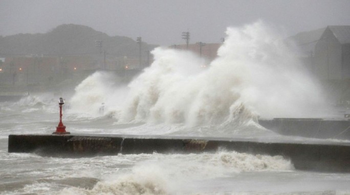 Супертайфун 'Лекима' достиг Китая