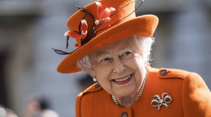 Елизавета II ввела запрет в одежде для Меган Маркл
