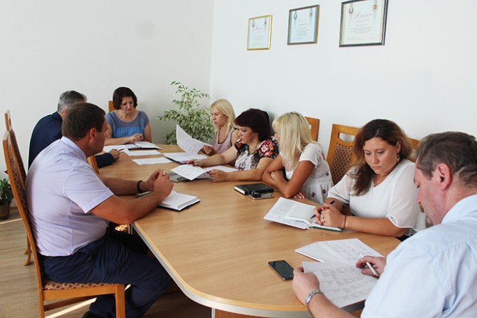 В Мостах прошло заседание комиссии по содействию переписи населения Республики Беларусь 2019 года